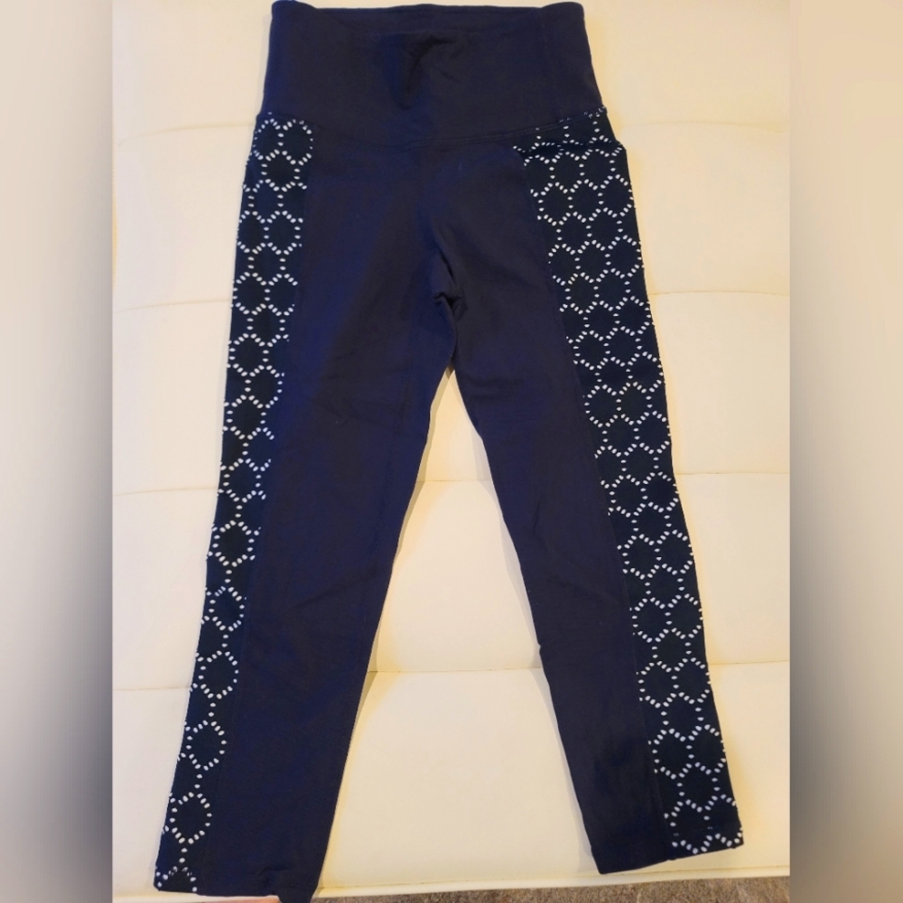 Athleta Chaturanga Capri, XXS, NAVY